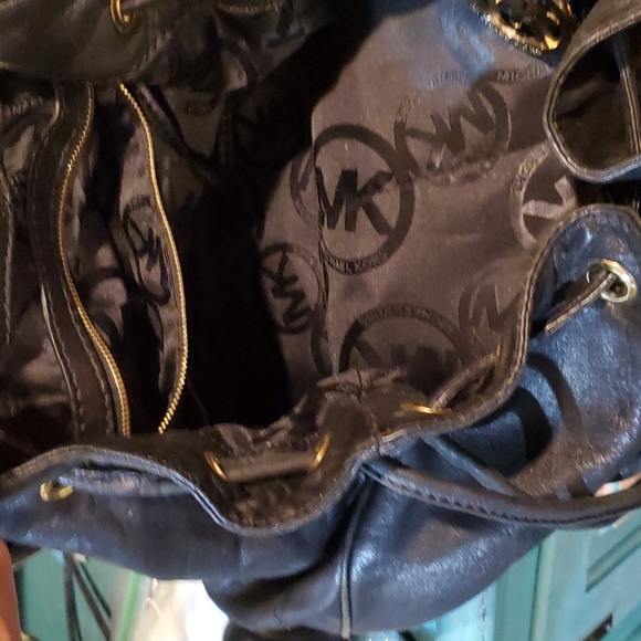 BLACK MICHAEL KORS BLACK WITH GOLD TRIM - Picture 3 of 11